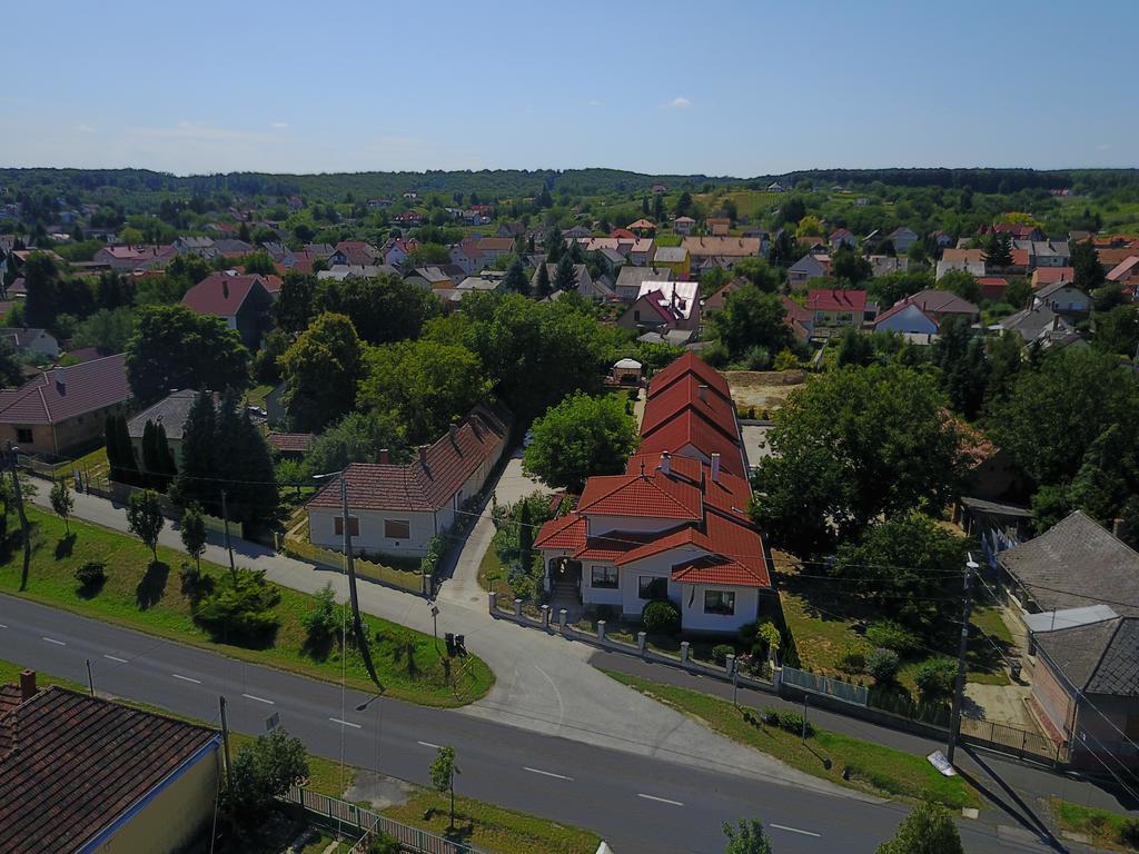 Aurora Haz Apartment Zalakaros Exterior foto